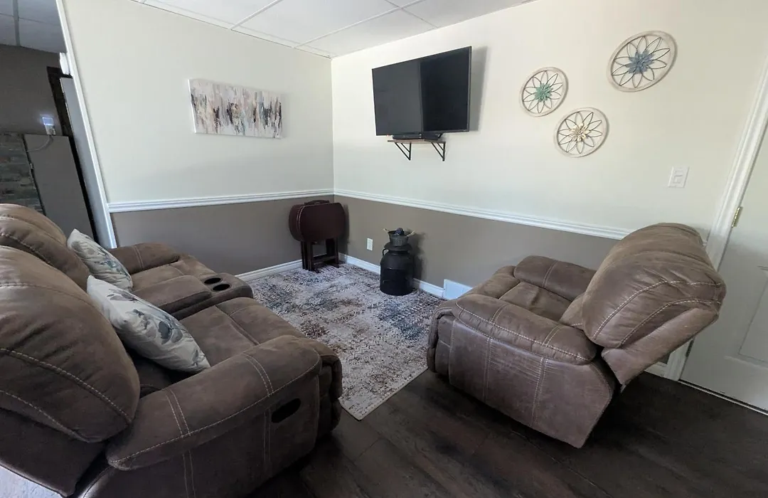Suite In The Bush-Private Apartment-1
