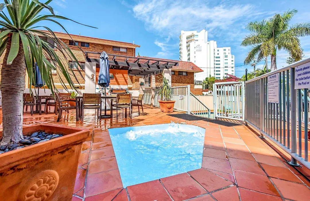 Santa Fe By The Broadwater-1