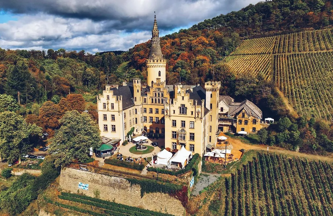 Schloss Arenfels-1