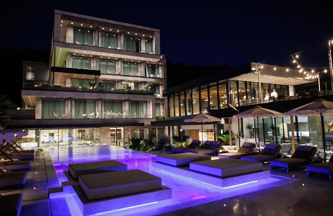 Prado Luxury Hotel-1
