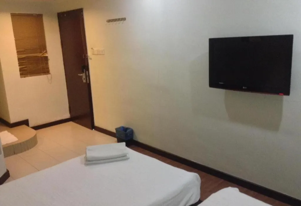 Maxim Hotel-1