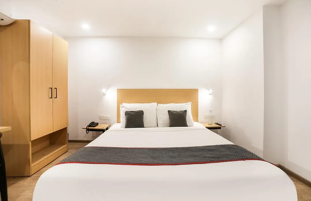 Townhouse Dilshad Garden Near Dilshad Garden Metro Station-1