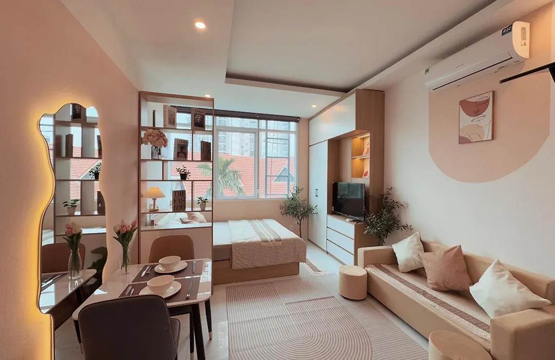 The Little Hanoi - Super Central Apartment-1