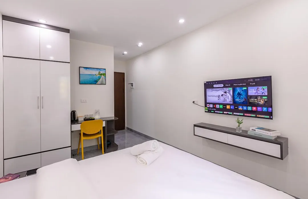 Hera Palace Home & Apartment-1