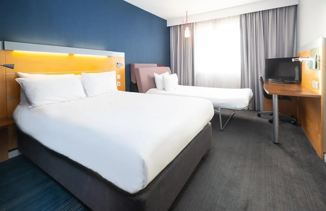 Holiday Inn Express Bedford By Ihg-1