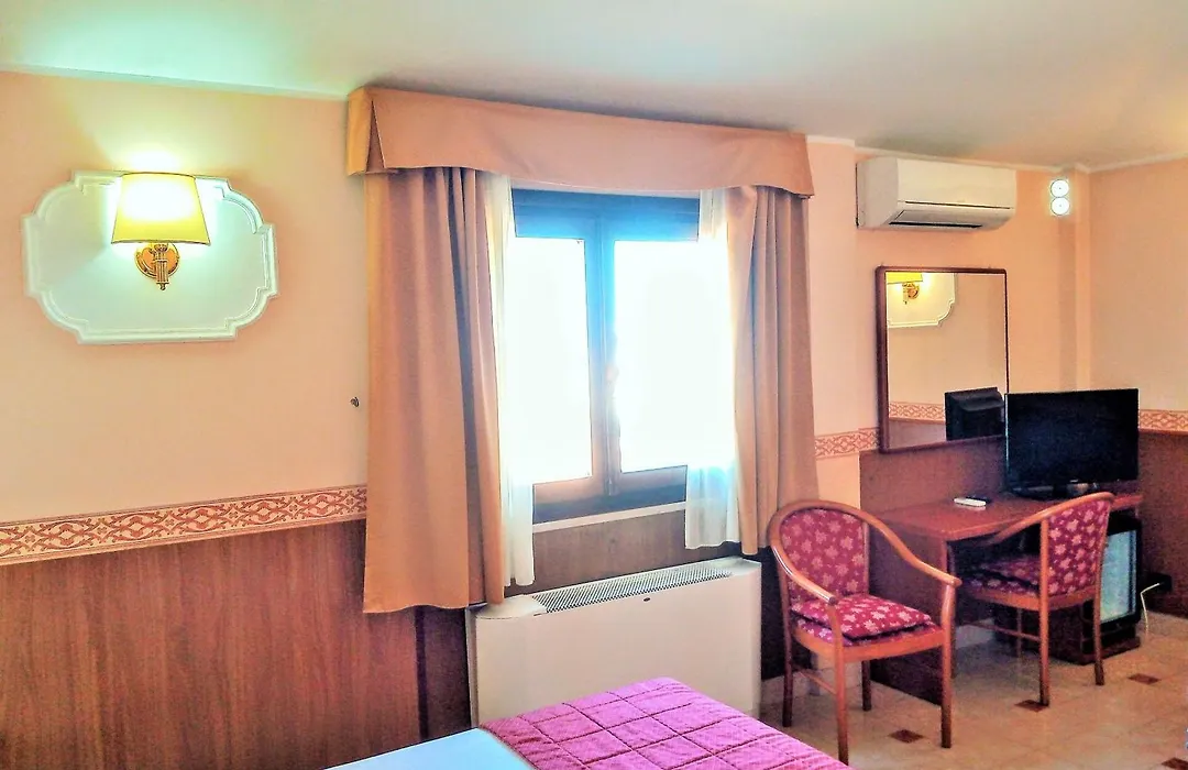 Hotel Riviera Fiumicino-1