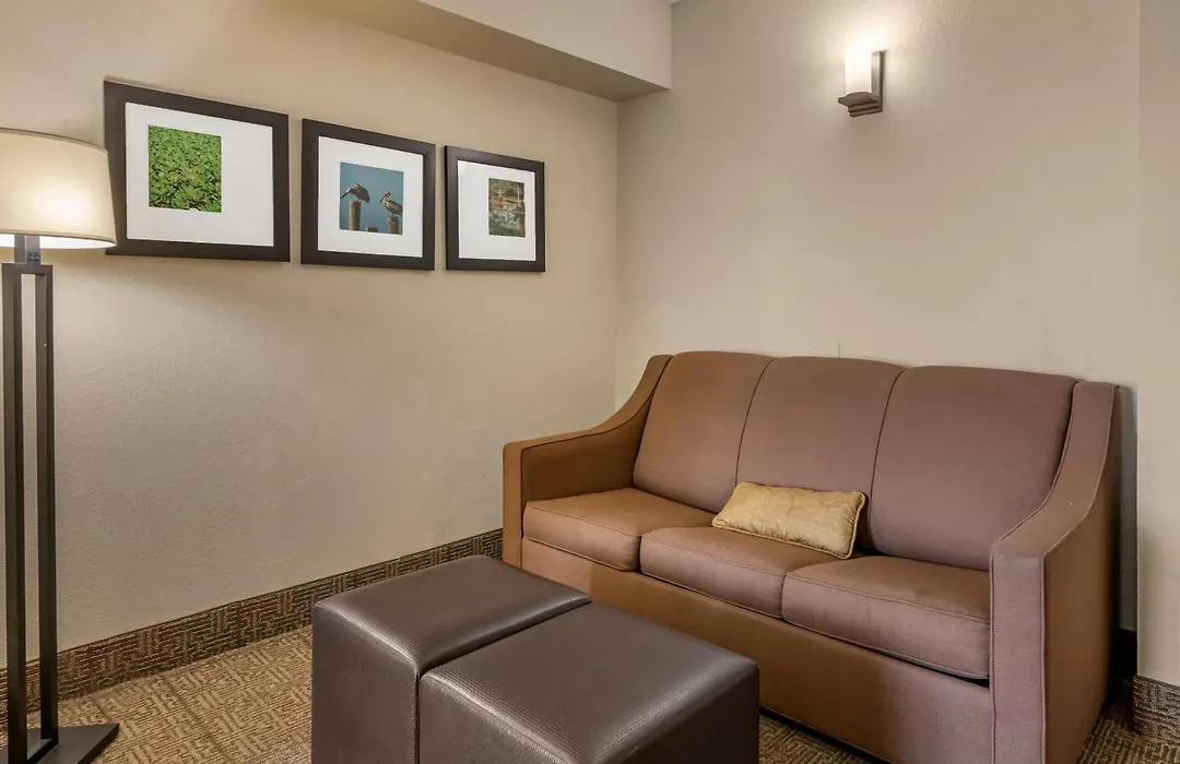 Comfort Suites Tamarac Sawgrass-1