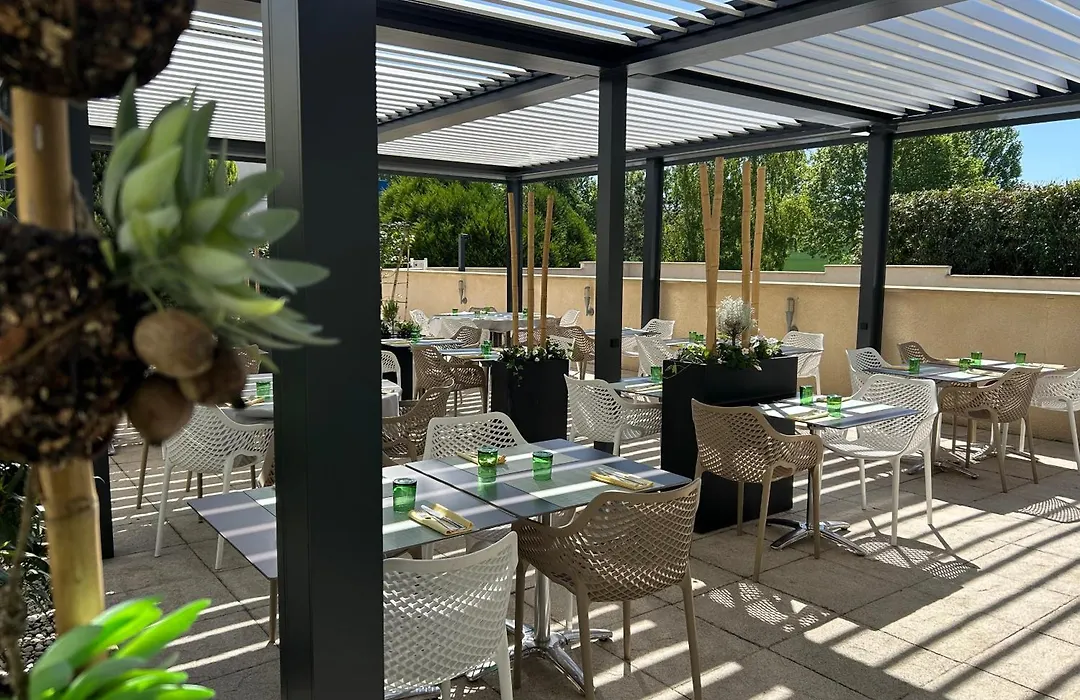 Les Orchidees , Hotel & Restaurant-1