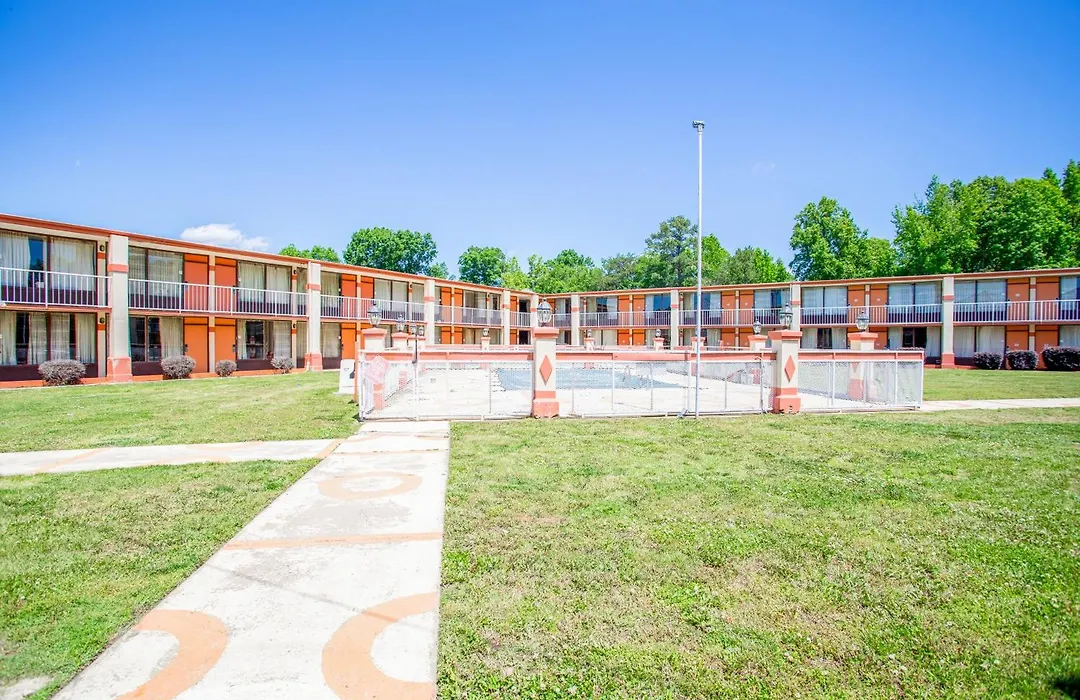 Oyo Hotel Greensboro East I 40-1