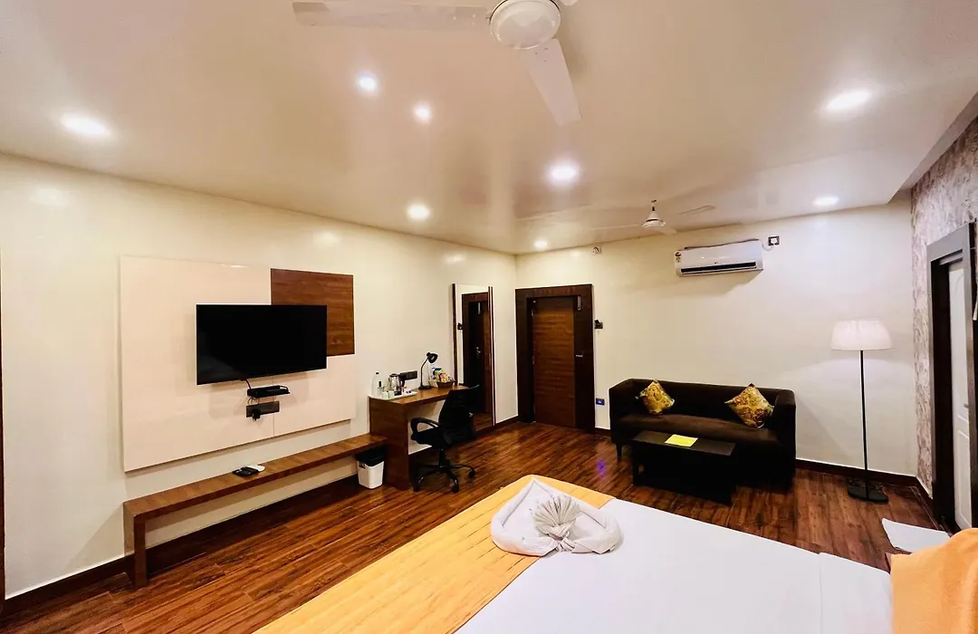 Shankar Bhavan By Vinayak Hotels-1