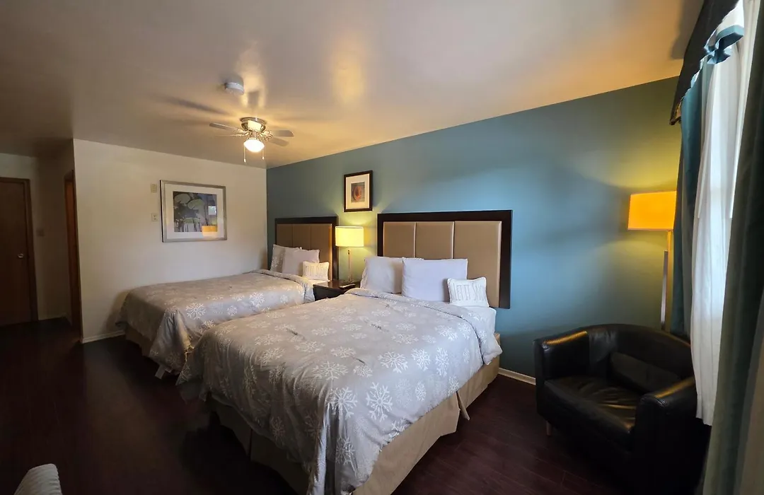 Shenstone Motor Inn-1
