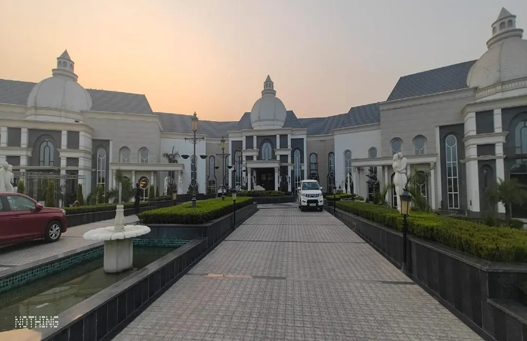 The Grand Nirvana Hotel-1