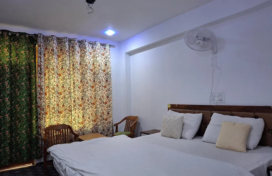 Zulfiqar Hotel & Restaurant-1