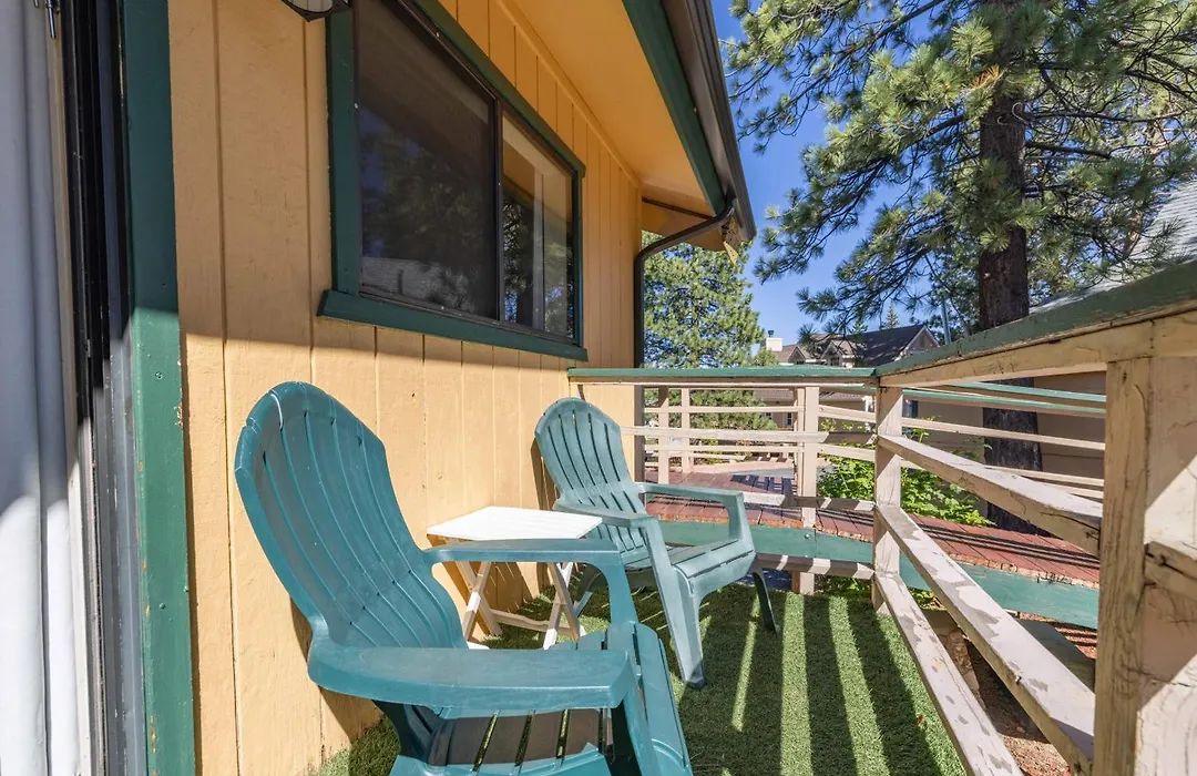 Big Bear Lakefront Lodge-1