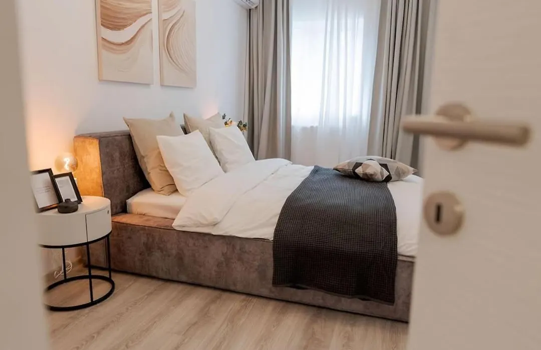 Hotel Atlantiis Suites Near Igi Airport-1