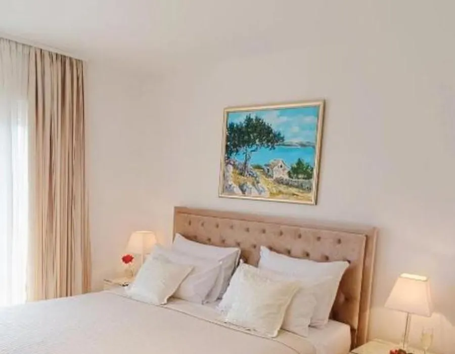 Villa Queen Trogir-1