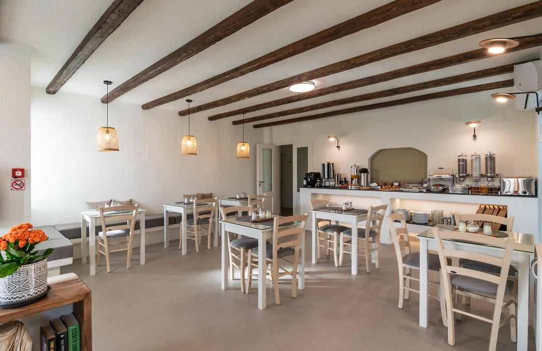 Hotel Rigas-1