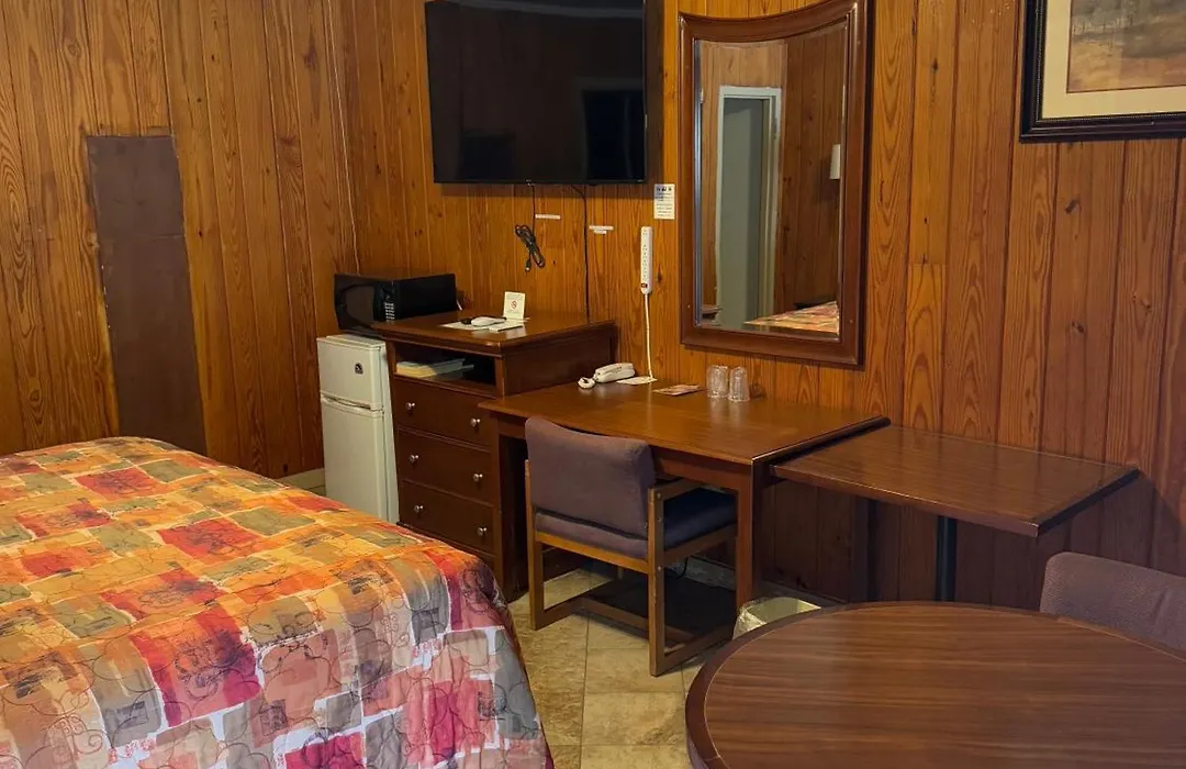 Texas Inn Motel-1