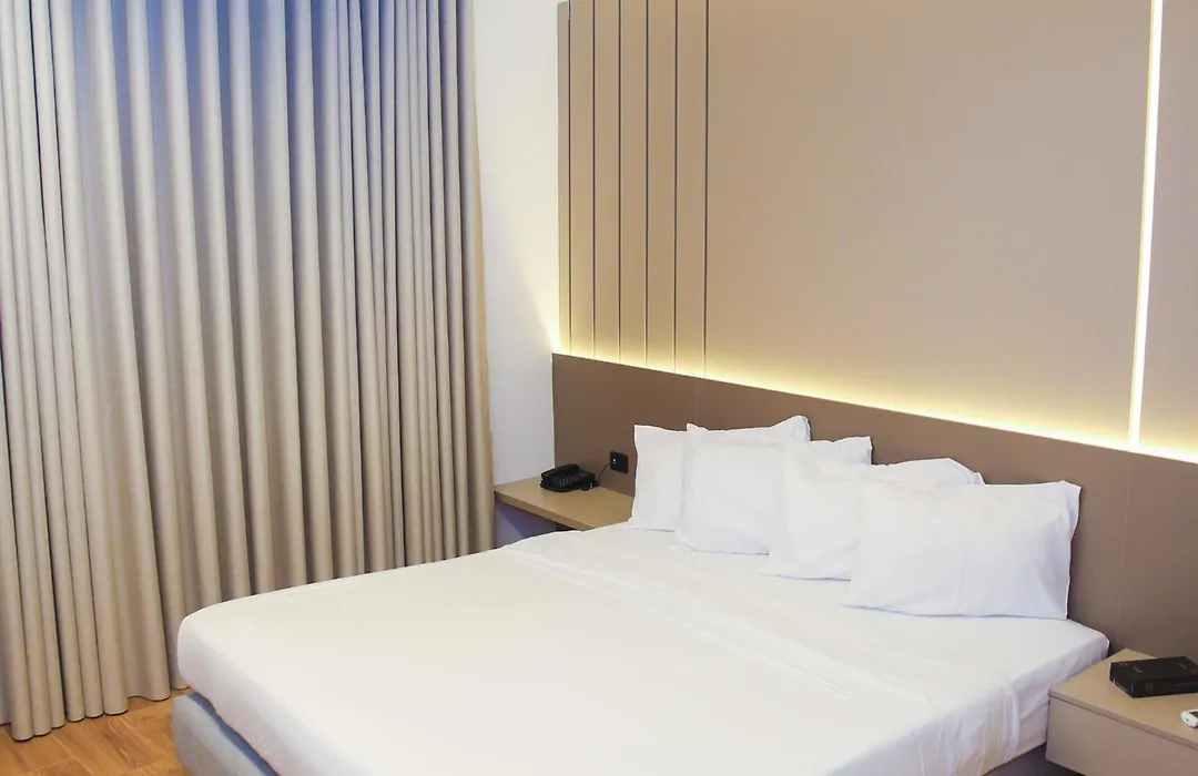 Spark Plaza Hotel-1