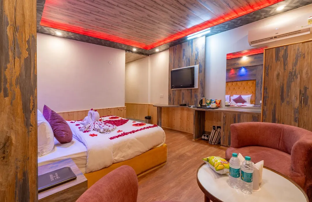Hill River Resort - Central Heated & Air Cooled - Near Mall Road , Best Property Of Manali 2024- 2025-1
