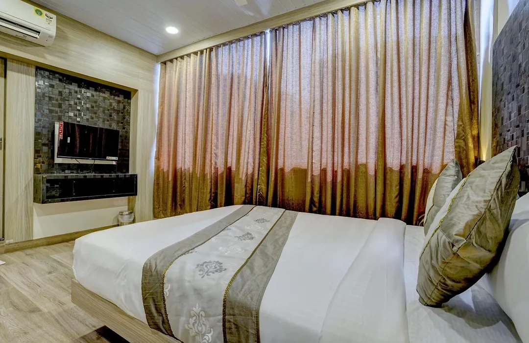 Hotel Arts International-1