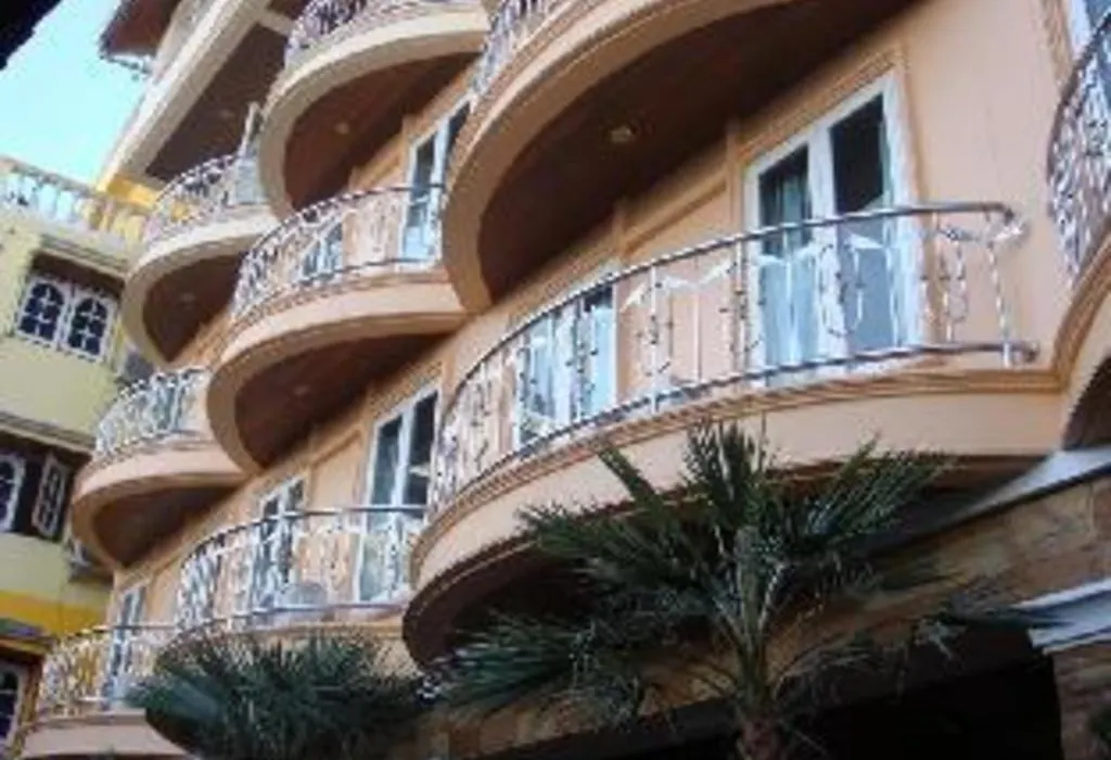 P.72 Hotel-1