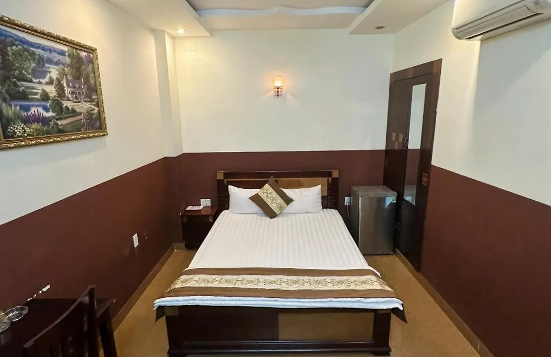 Hưng Phát Hotel Tân Phú-1