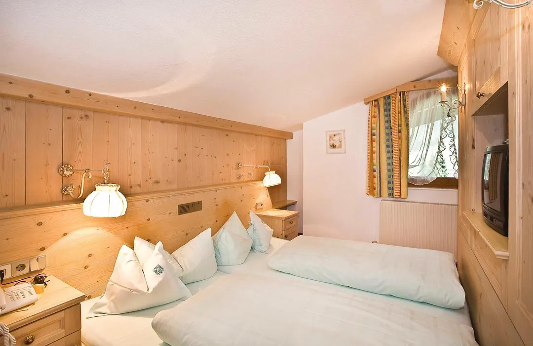 Alpenhotel Fernau-1
