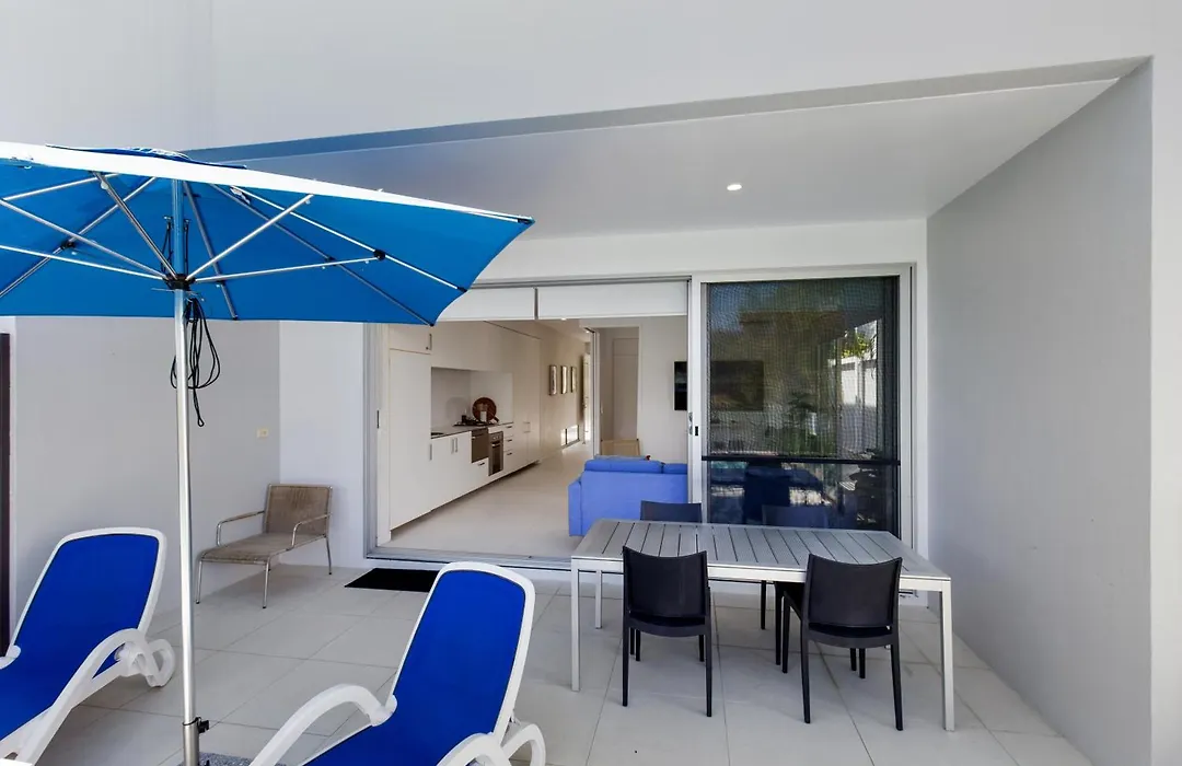 Pool Resort Port Douglas-1