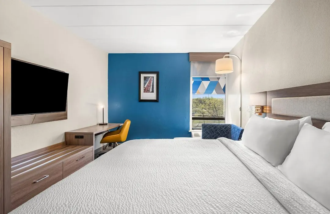 Holiday Inn Express Boston North-Woburn By Ihg-1