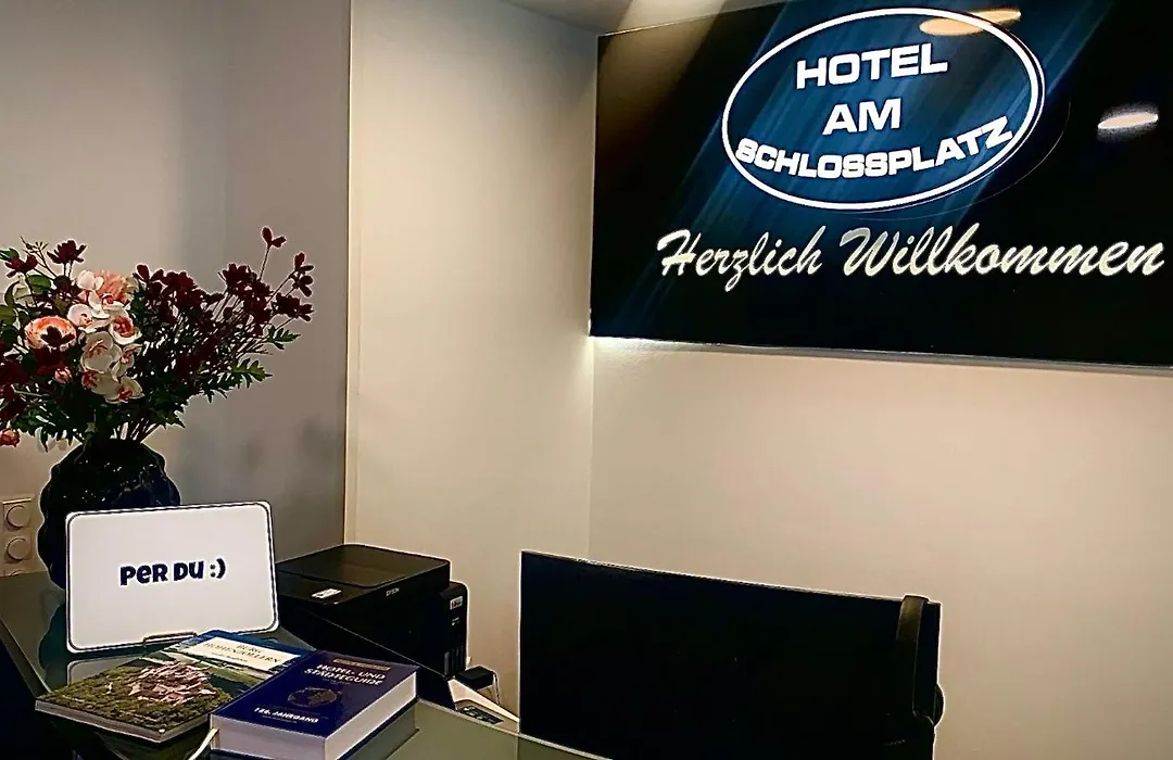 Hotel am Schlossplatz-1