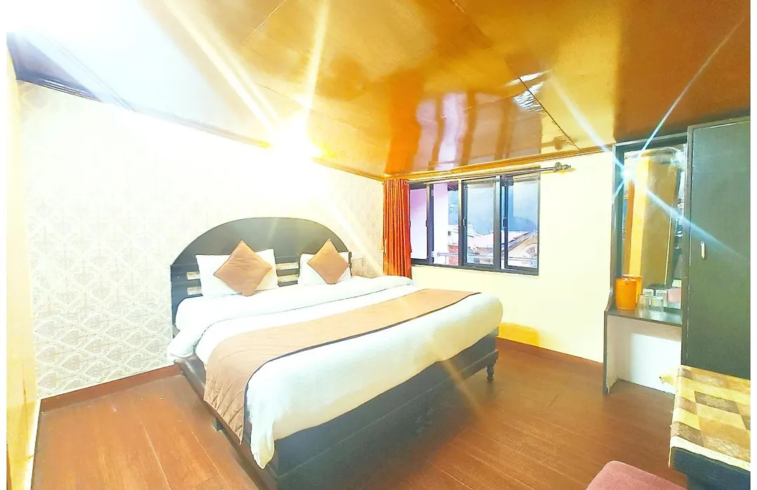 Nainital Hotel Chand! Regency! - Near Naini Lake & Mall Road - With Room Service & Free Wi-Fi Available The Best Hotel In Nainital-1