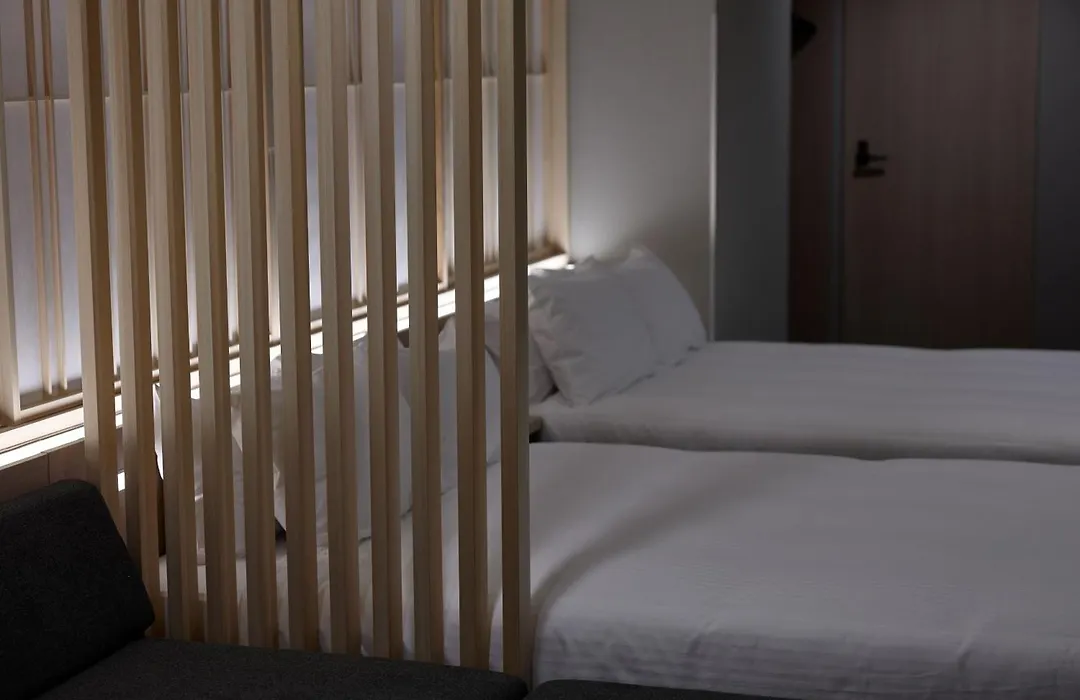 Premium Apart Monday Kyoto Gojo-1