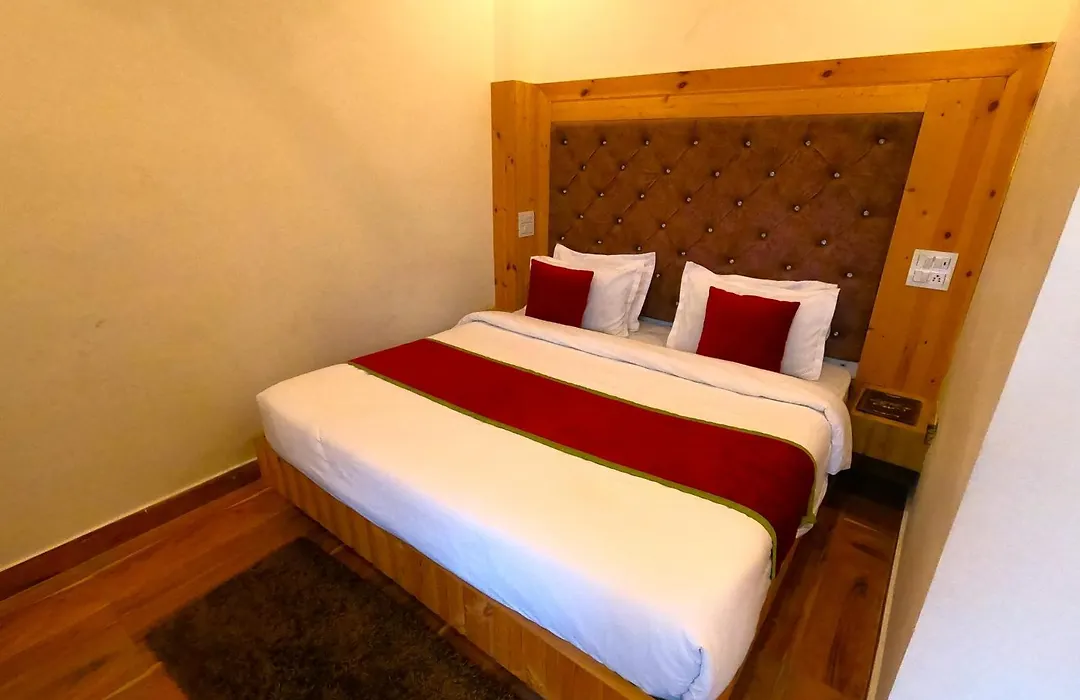The Grand Palace Scenic Mountain View By Anvi Resort In Nainital-1