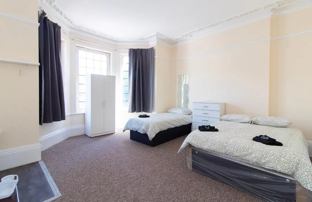 Brookvale Guest House Room 1-1