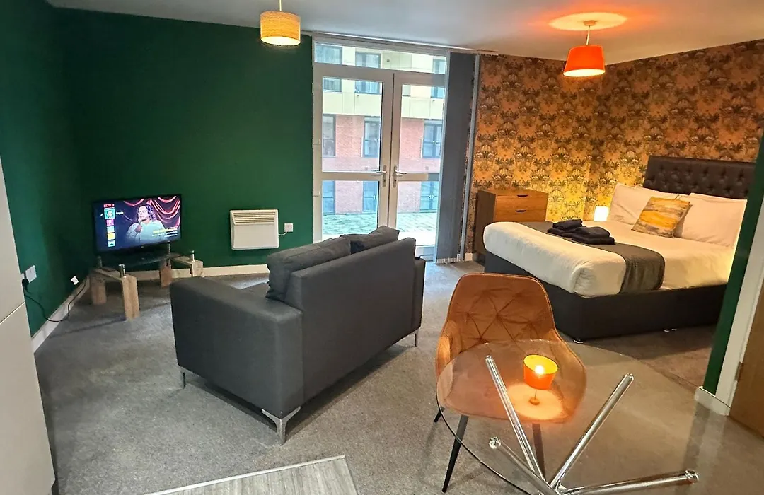 Beehosting Adelphi Wharf Apartments-1