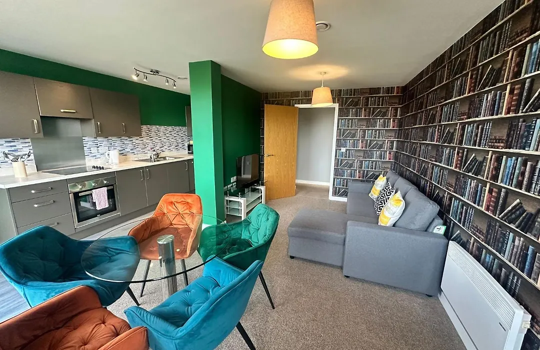 Beehosting Adelphi Wharf Apartments-1