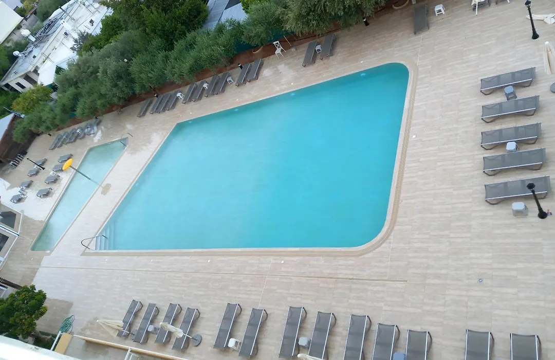 Sunquest Gardens Holiday Resort-1