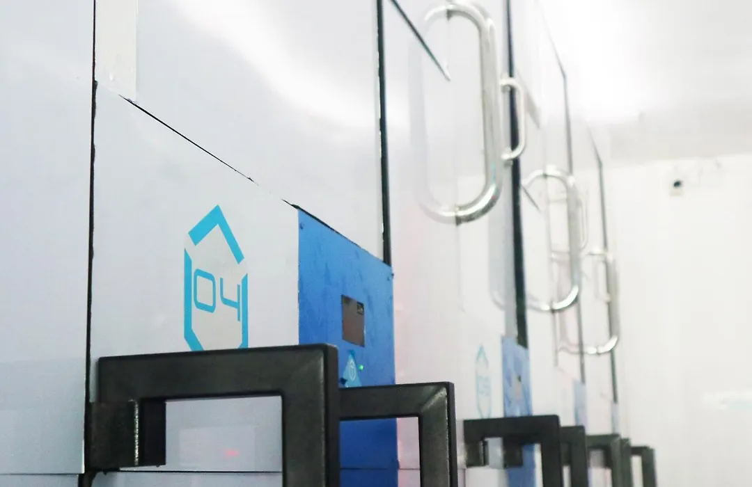 Tamu Capsule Hotel-1