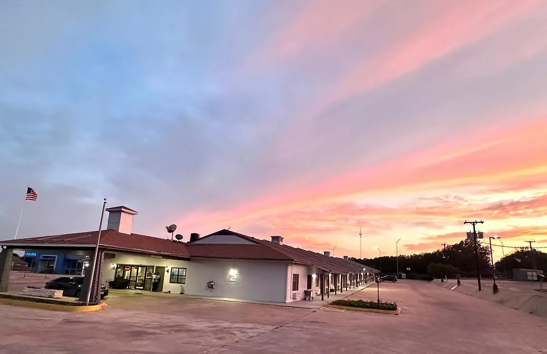 Sunset Inn-1