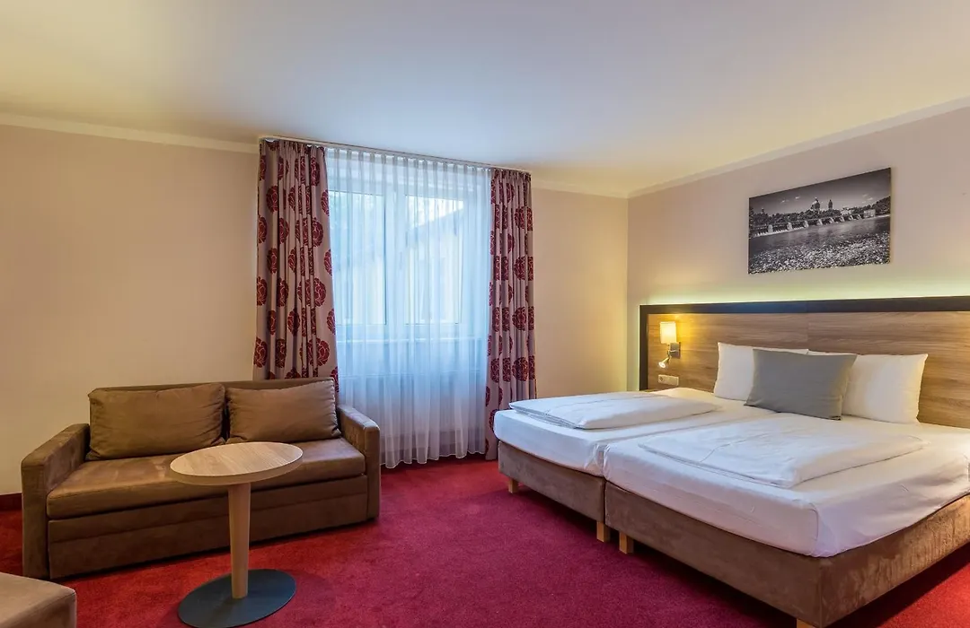 Hotel Wetterstein-1
