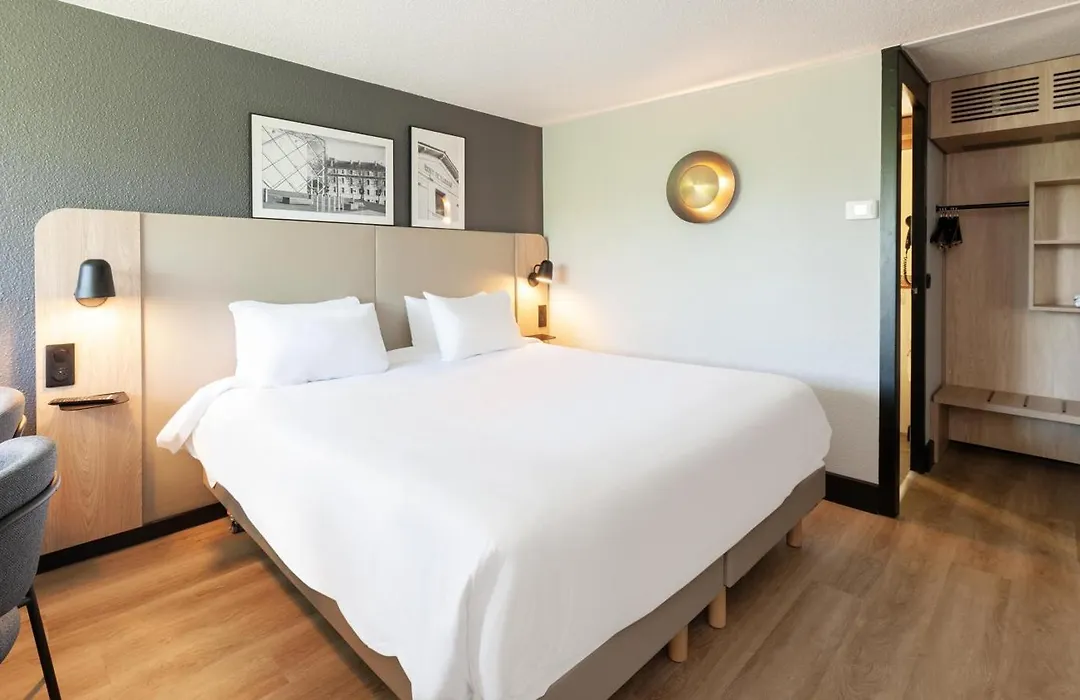Campanile Hotel Mont de Marsan-1