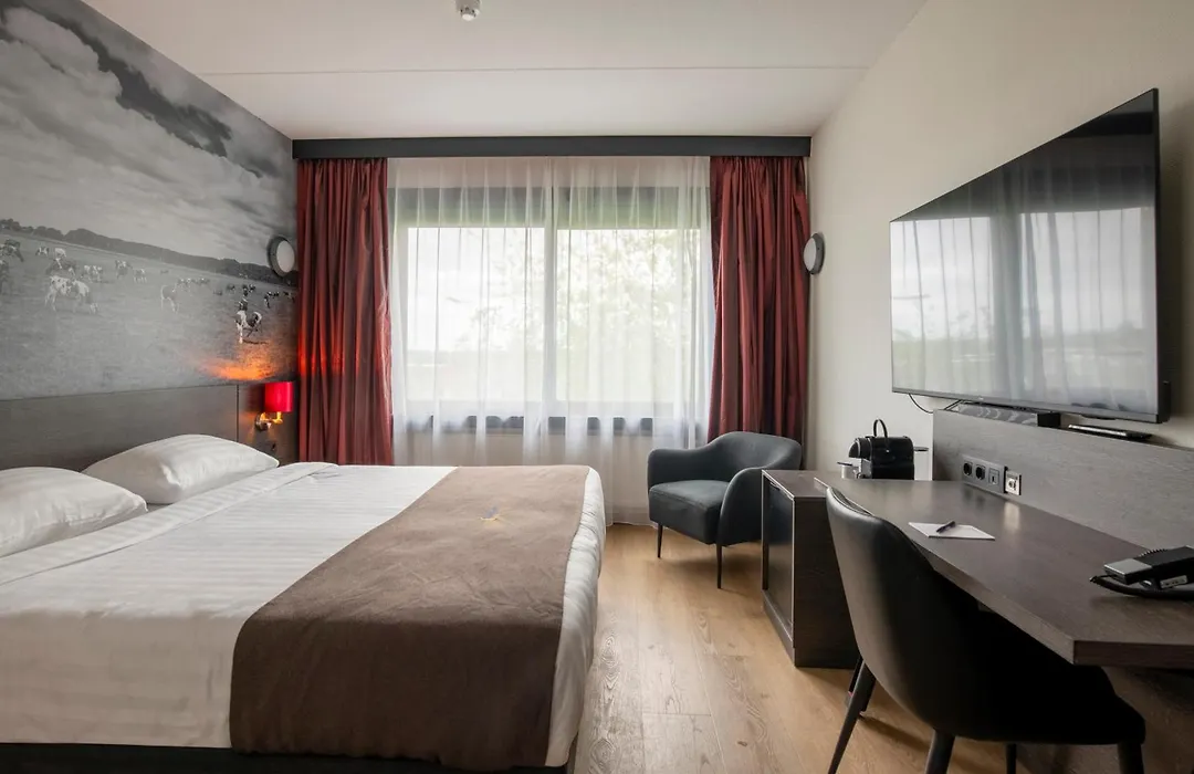 Bastion Hotel Almere-1