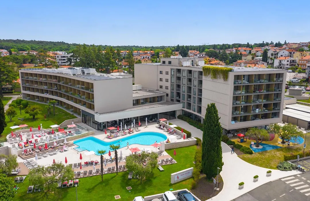 Hotel Park Plava Laguna-1