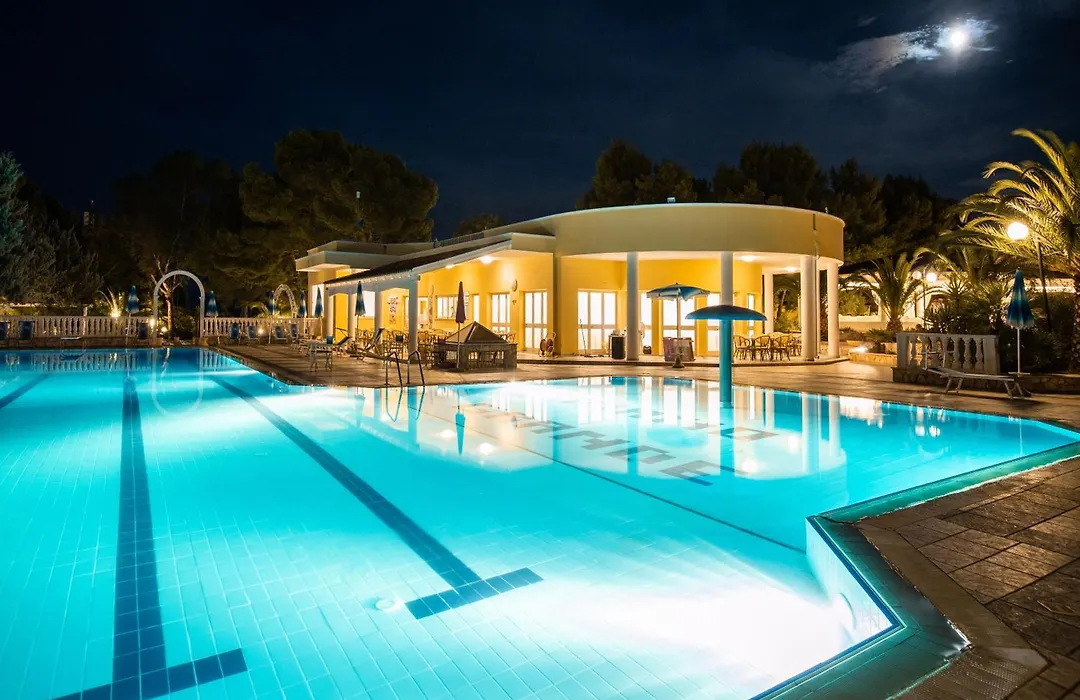 Villaggio Hotel Residence Piano Grande-1