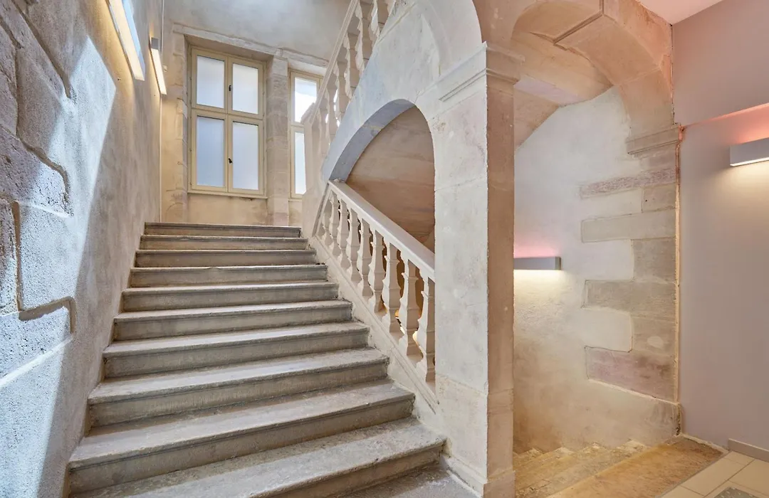 Appart'Hotel Odalys City - Dijon Centre Les Cordeliers-1
