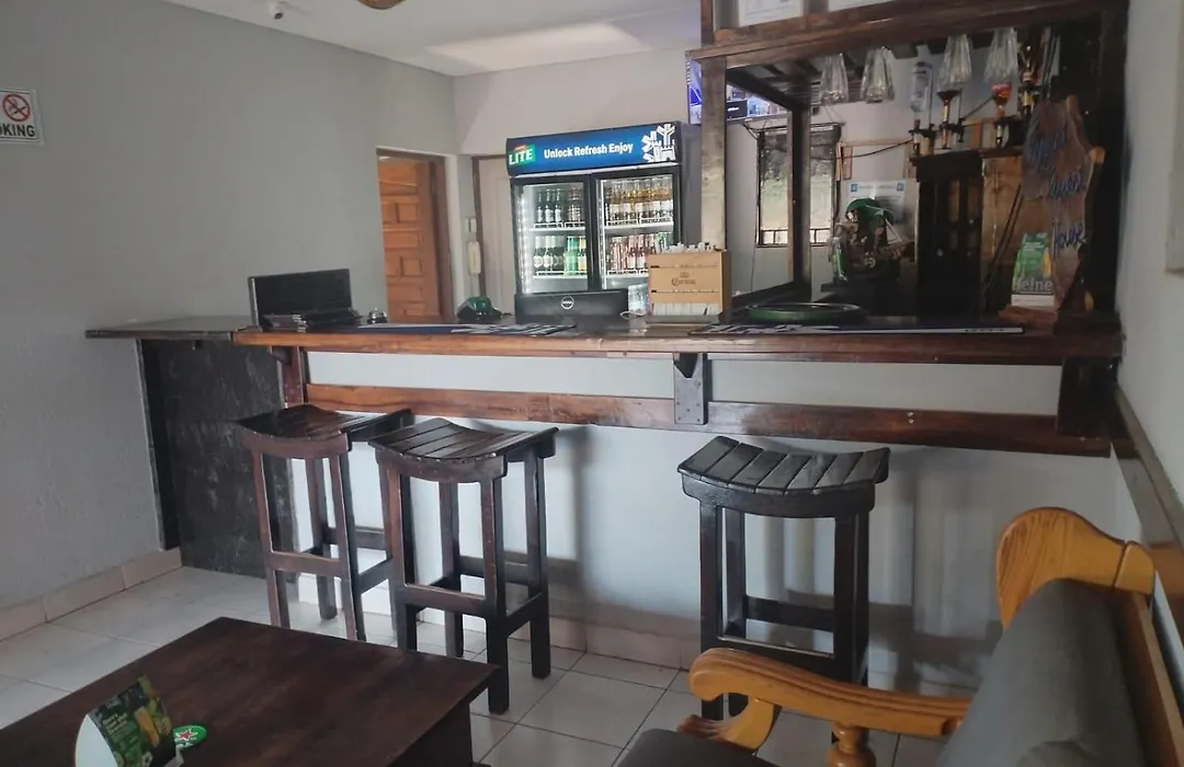 Elegant Guest House Malelane-1