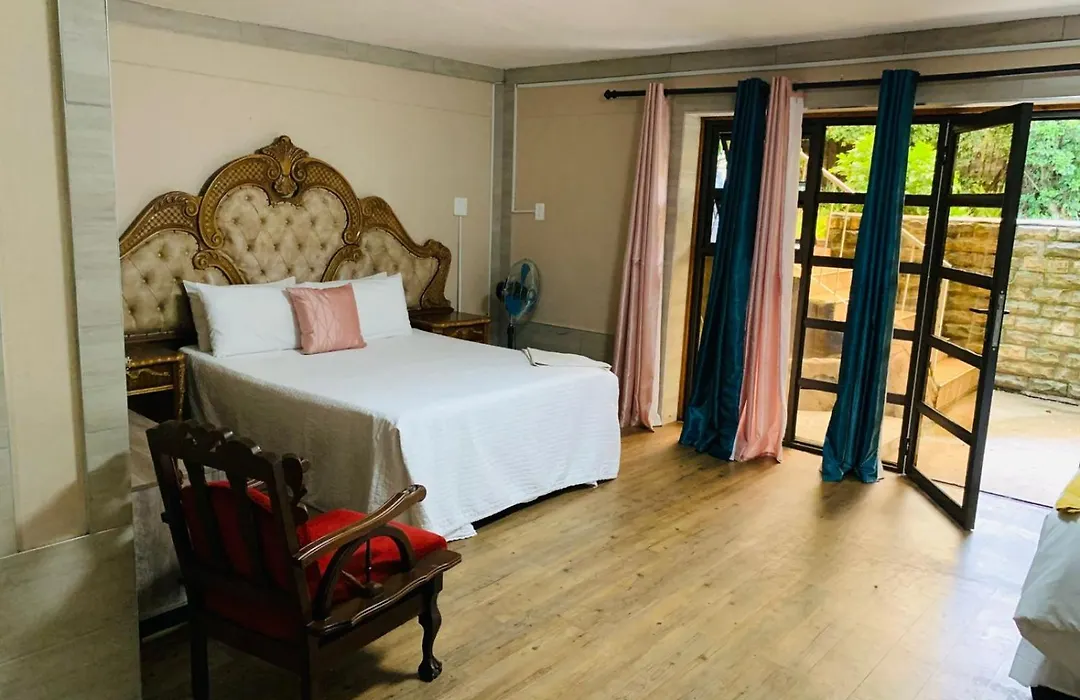 Falcon Lodge-1