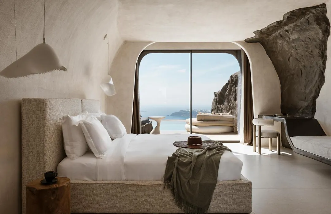 One Of One Hotel-1