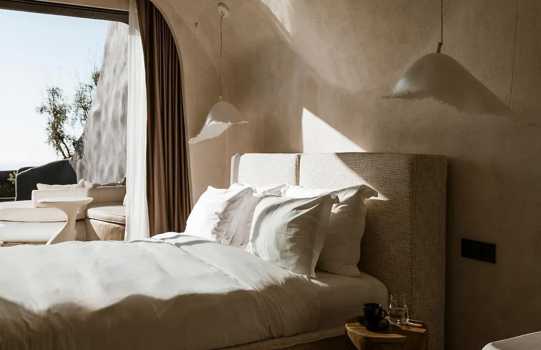 One Of One Hotel-1